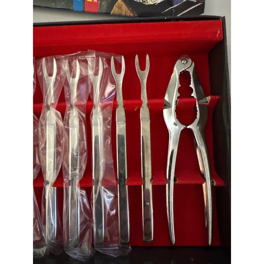 Selandia Designs 8 Piece Seafood Set Crackers Forks 562-A Betty Crocker Cookbook